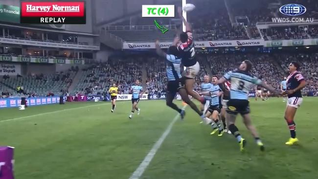 Tupou would actually lose points here, earning a Try Contribution instead of a Last Touch Assist.