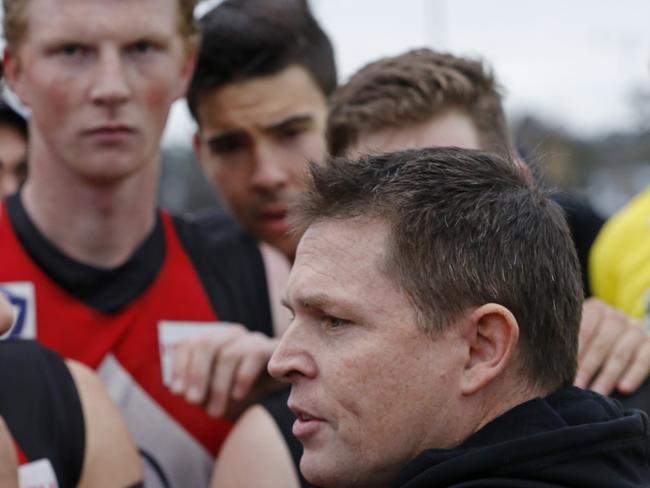 Patrick Hill urging on his Frankston players. Picture: Valeriu Campan