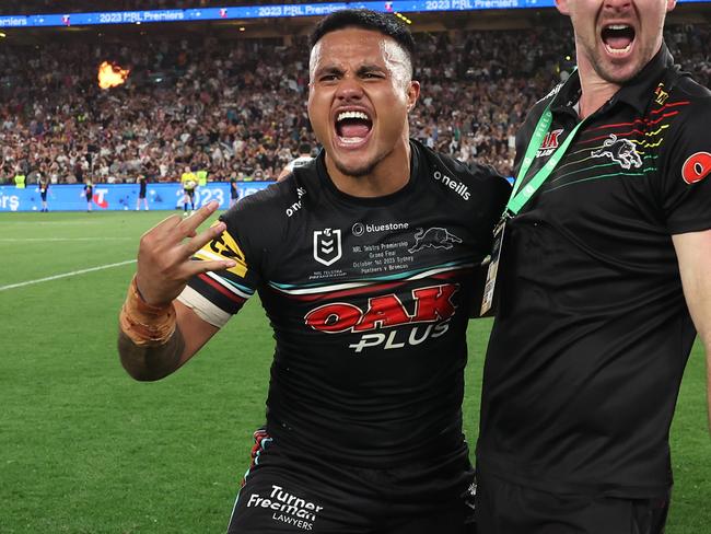 SYDNEY, AUSTRALIA - OCTOBER 01:  Spencer Leniu (L) of the Panthers celebrates with team mates after winning the 2023 NRL Grand Final match between Penrith Panthers and Brisbane Broncos at Accor Stadium on October 01, 2023 in Sydney, Australia. (Photo by Matt King/Getty Images)