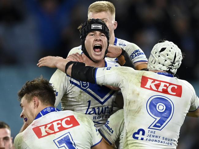 Sharks blow golden chance as Burton’s boot saves Bulldogs