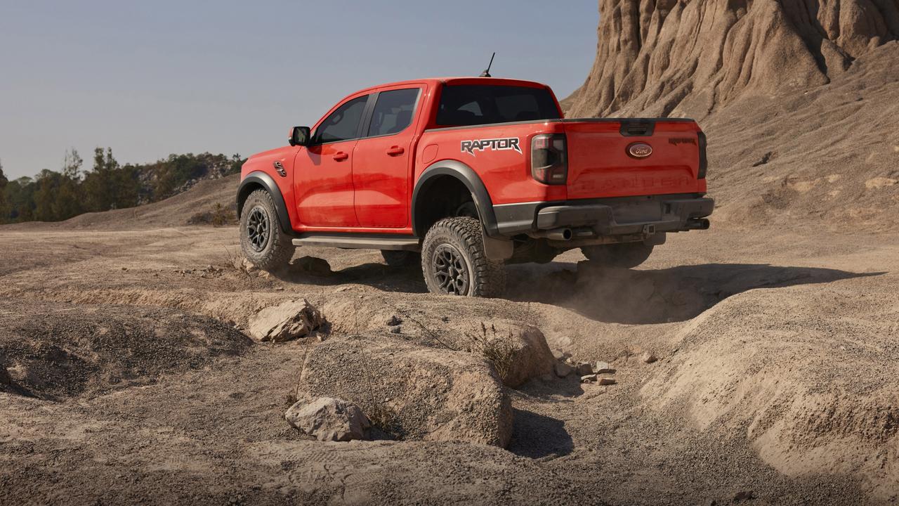 The new Raptor has a twin-turbocharged V6 engine.