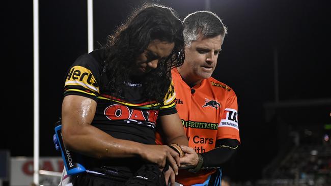 Jarome Luai injured ahead of the finals. Credit: NRL Images.