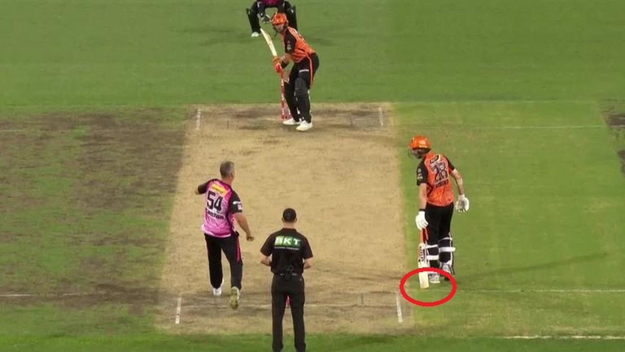 Daniel Christian delivers mankad warning