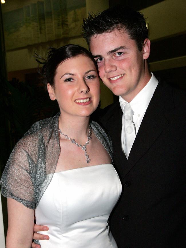 JUNE 06, 2004: Jessica Surch, 16 and David Cairns, 17 from Hillcrest Christian College at the Crowne Plaza in Surfers Paradise for their school formal. PicMike/Batterham - socials