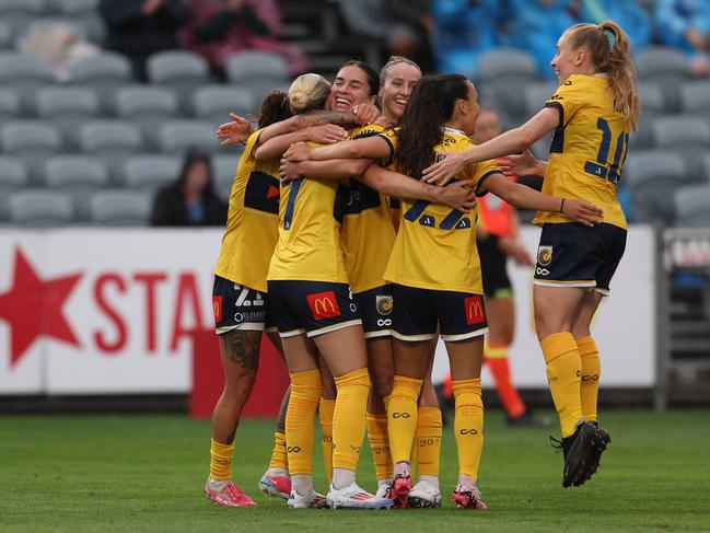 Isabel Gomez celebrates a goal that helped deliver the Mariners’ stunning win. Picture: Getty