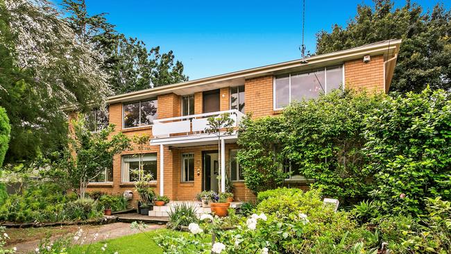 The NSW government has purchased 25 Watson St, Putney for $2.9 million.