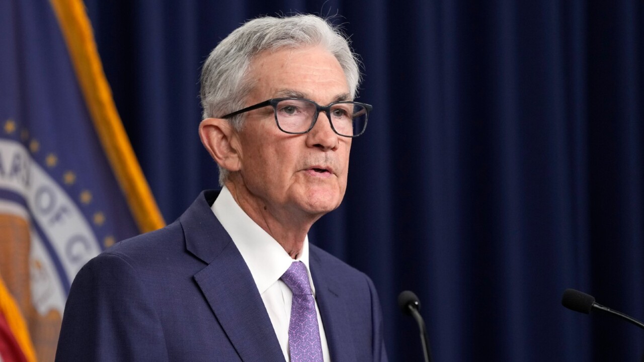 US Federal Reserve Chairman testifies in front of Senate Banking Committee
