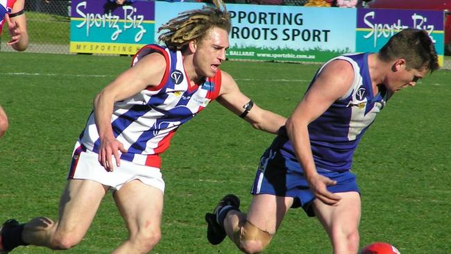 East Point's Adam Jennings playing against Sunbury in 2007. Picture: Supplied.