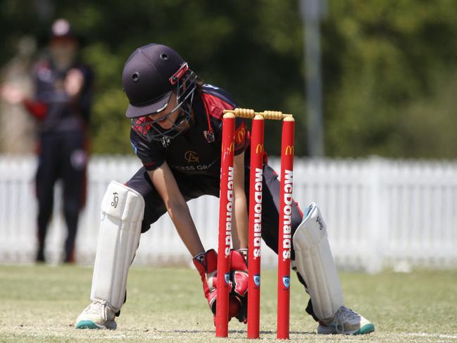 Elspeth Herbert takes the ball low down for Norths. Picture Warren Gannon Photography