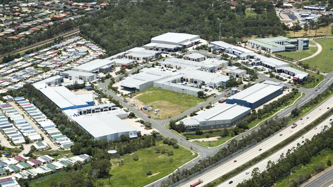 Ormeau and Oxenford have a large number of manufacturing and industrial businesses.