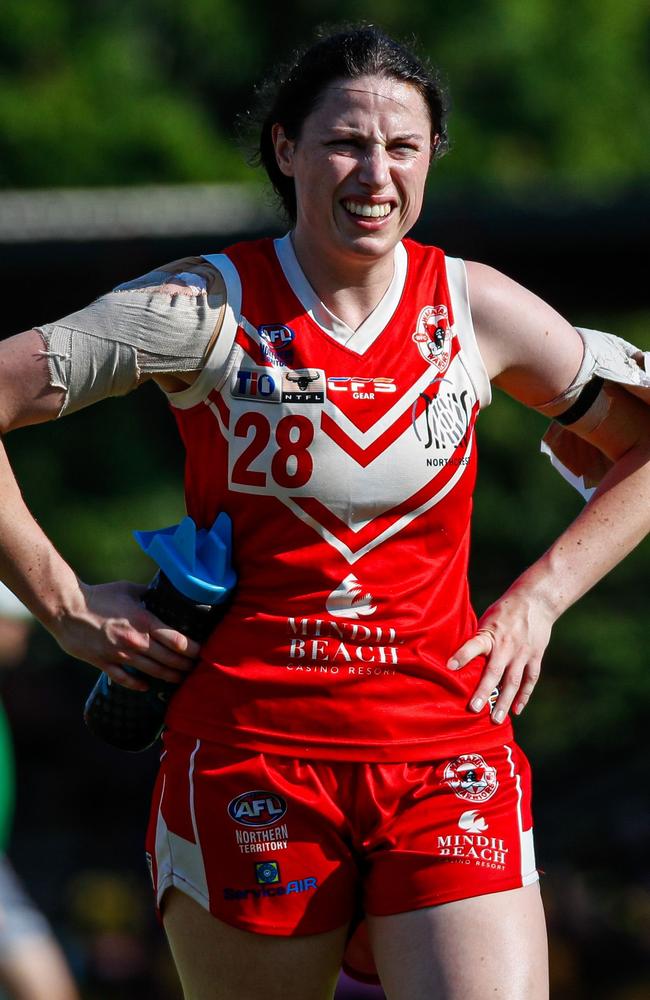 Waratah Warrior Imogen Loftes (#28). Picture: AFLNT Media / Celina Whan.