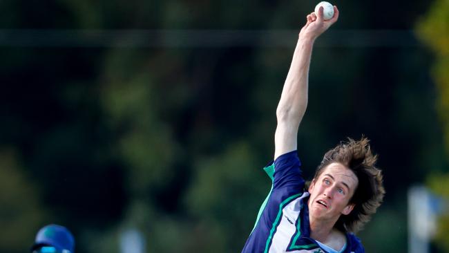 Elwood Geary bowls for Country Victoria at the under-17 national championships. Picture: Dylan Burns Photography.