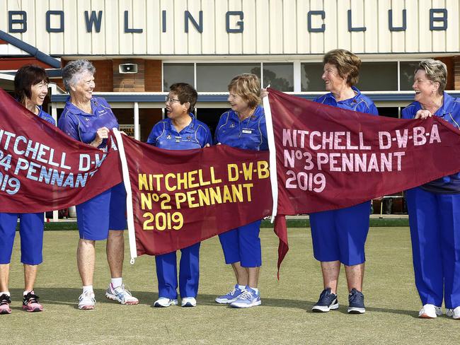 L to R: No 4 Skips Rosemary Manere and Maggie Rowe, No2 Skips Lan Lim and Pam Lowe and No 3 Skips Rowena Coode and Chris Oznobyshyn.