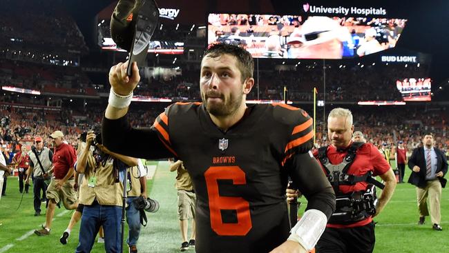 CLEVELAND, OH - SEPTEMBER 20: Baker Mayfield #6 of the Cleveland Browns runs off the field after a 21-17 win over the New York Jets at FirstEnergy Stadium on September 20, 2018 in Cleveland, Ohio. Jason Miller/Getty Images/AFP == FOR NEWSPAPERS, INTERNET, TELCOS &amp; TELEVISION USE ONLY ==