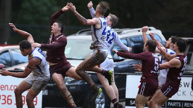 Pakenham bounced back from a disappointing loss to Mount Evelyn last week. Picture: Stuart Milligan