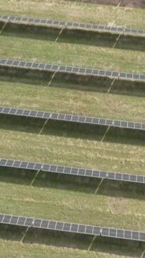 Drone footage of massive Qld solar farm