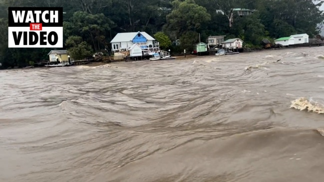 Dangerous currents between Dangar and Brooklyn