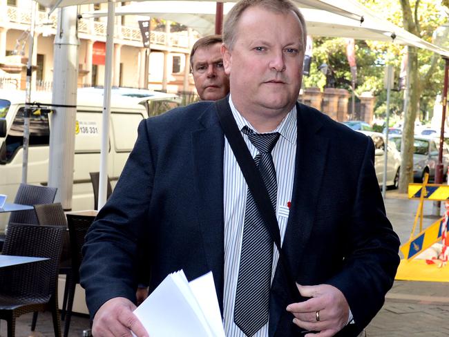 Geoff Shannon, disgruntled Commonwealth Bank customer pictured arriving at the NSW Land and Environment court in Sydney. Shannon says his business collapsed when the CBA called in a loan and the bank has now hired his old lawyer Peter Newton to prosecute the case against him. Pic: Dan Himbrechts