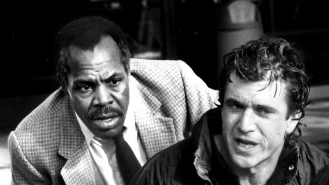 Danny Glover and Mel Gibson in Lethal Weapon 2.