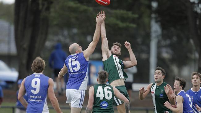 The Roos in action against Wantirna South last season. Picture: Field of View Sports Photography