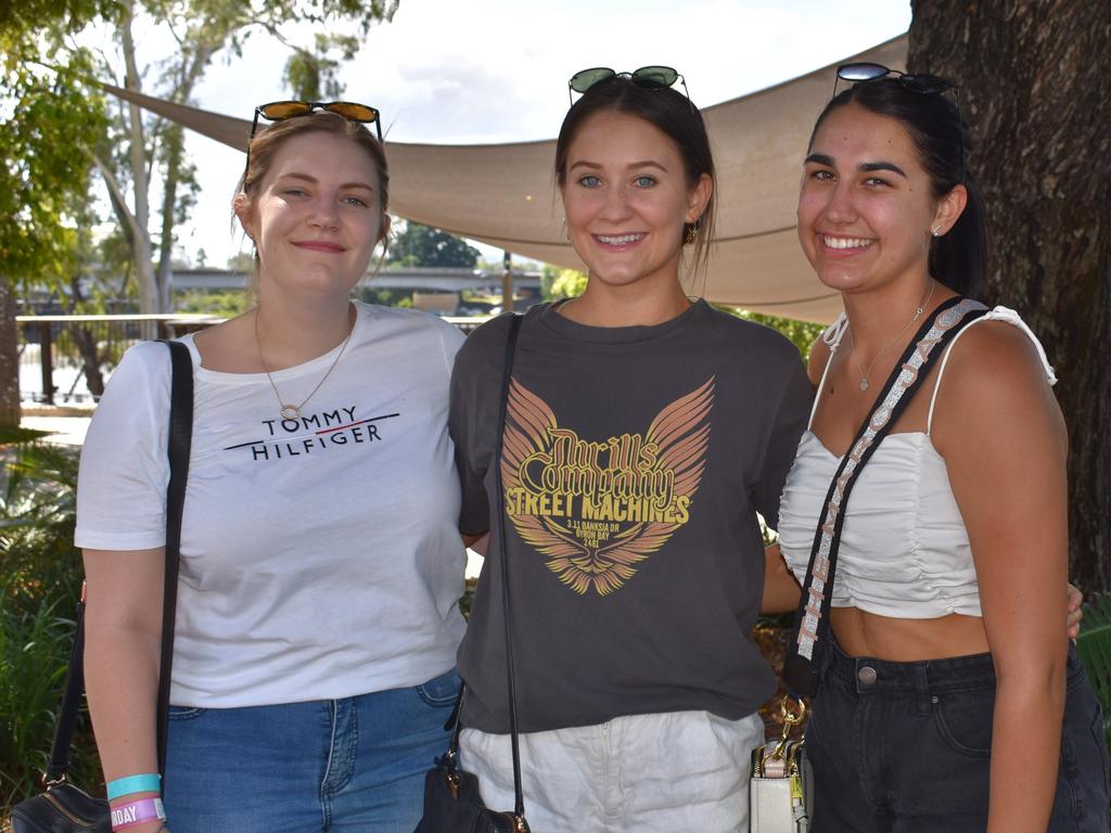 Sophie McLurcan, Sally Kleinhanss and Tarnia Dale at the Quay Street Show ‘n’ Shine at Rockynats 2022.