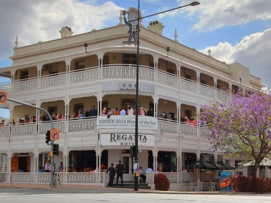 The famous Regatta Hotel in Brisbane.