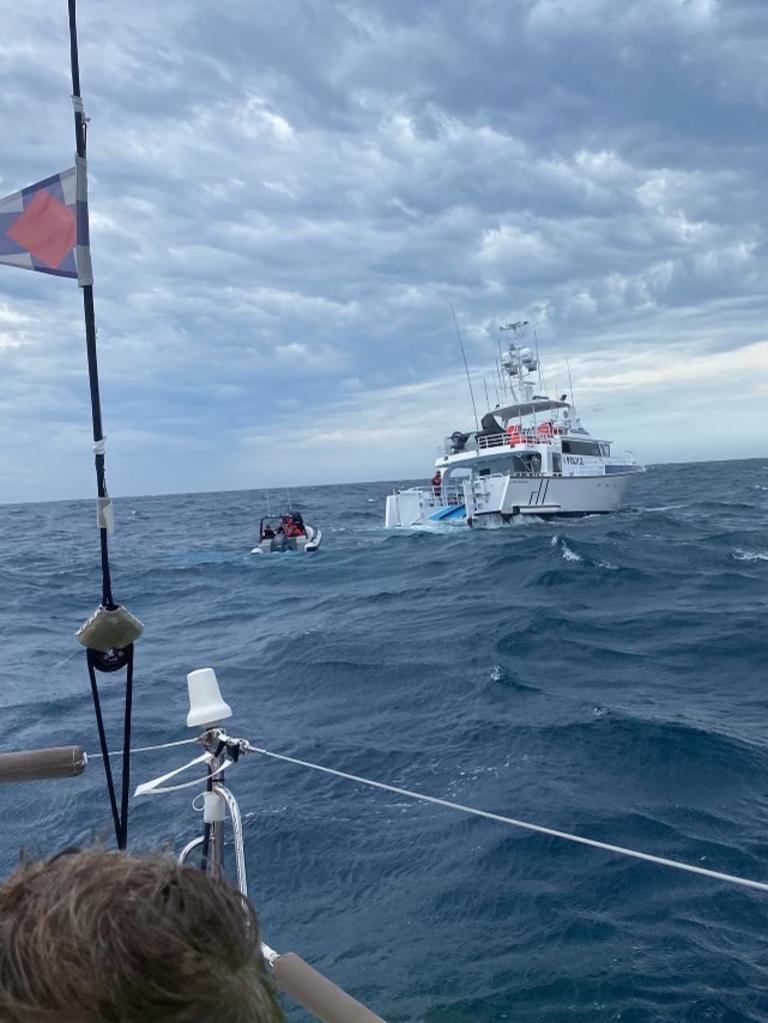 Footage of SydneyHobart’s Huntress crew rescued by Tasmania Police