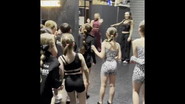 Samantha Jade visits Sydney dance students