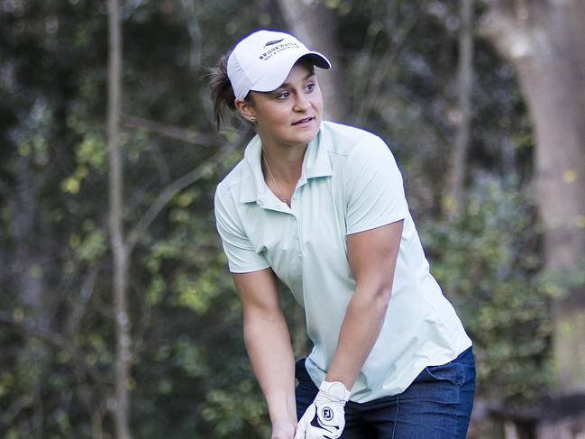 withdrawing from the US Open tennis tournament has allowed world number one women's player, Ash Barty, to polish her golf game at Brookwater golf course, Springfield, in Queensland. Supplied