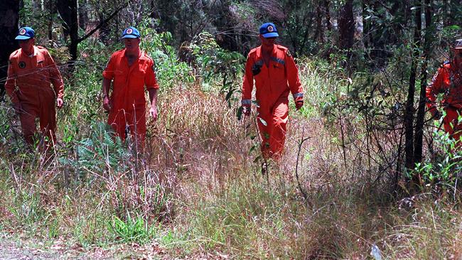 State Emergency Service workers join the search for Gordana. Picture: News Corp