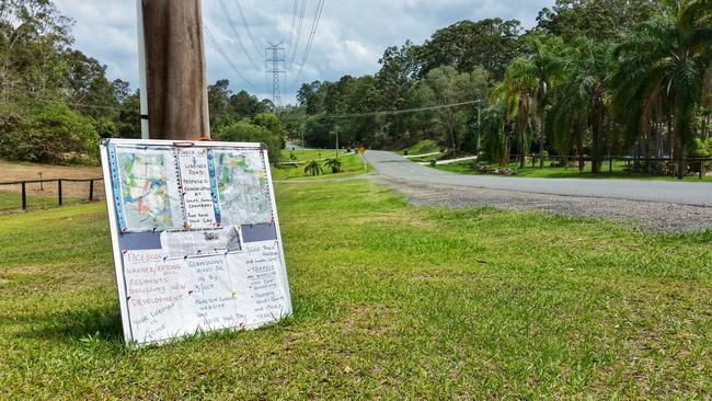 Sign alerting residents at Cr Paddy Rd and Pauli CRT, Warner Investigation Area