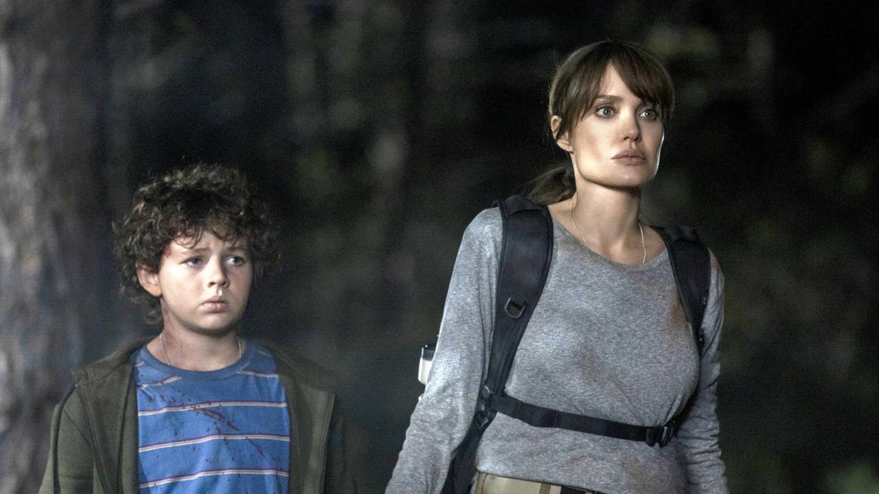 Finn Little and Angelina Jolie in Those Who Wish Me Dead