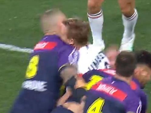 Nelson Asofa-Solomona hit on Lindsay Collins