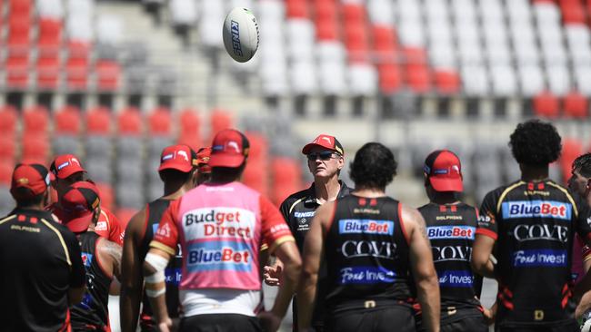 Dolphins coach Wayne Bennett talks to his troops in Redcliffe. Picture: NRL Imagery