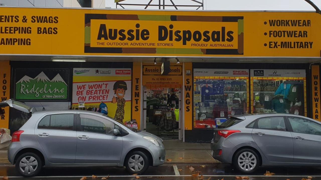 Bayside Shopping Centre knife man arrested subdued with capsicum spray ...