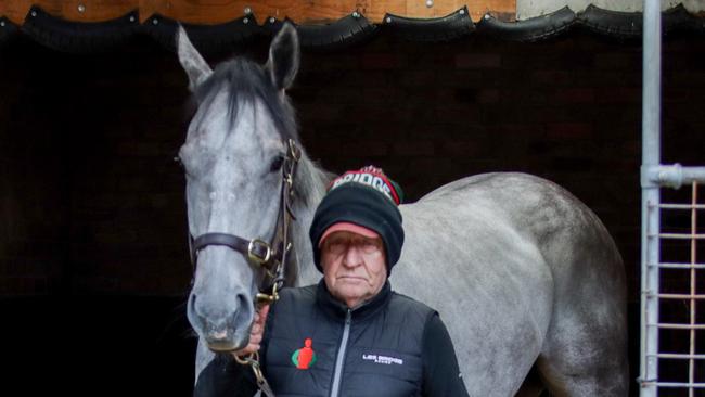 Trainer Les Bridge has decided to spell Classique Legend.