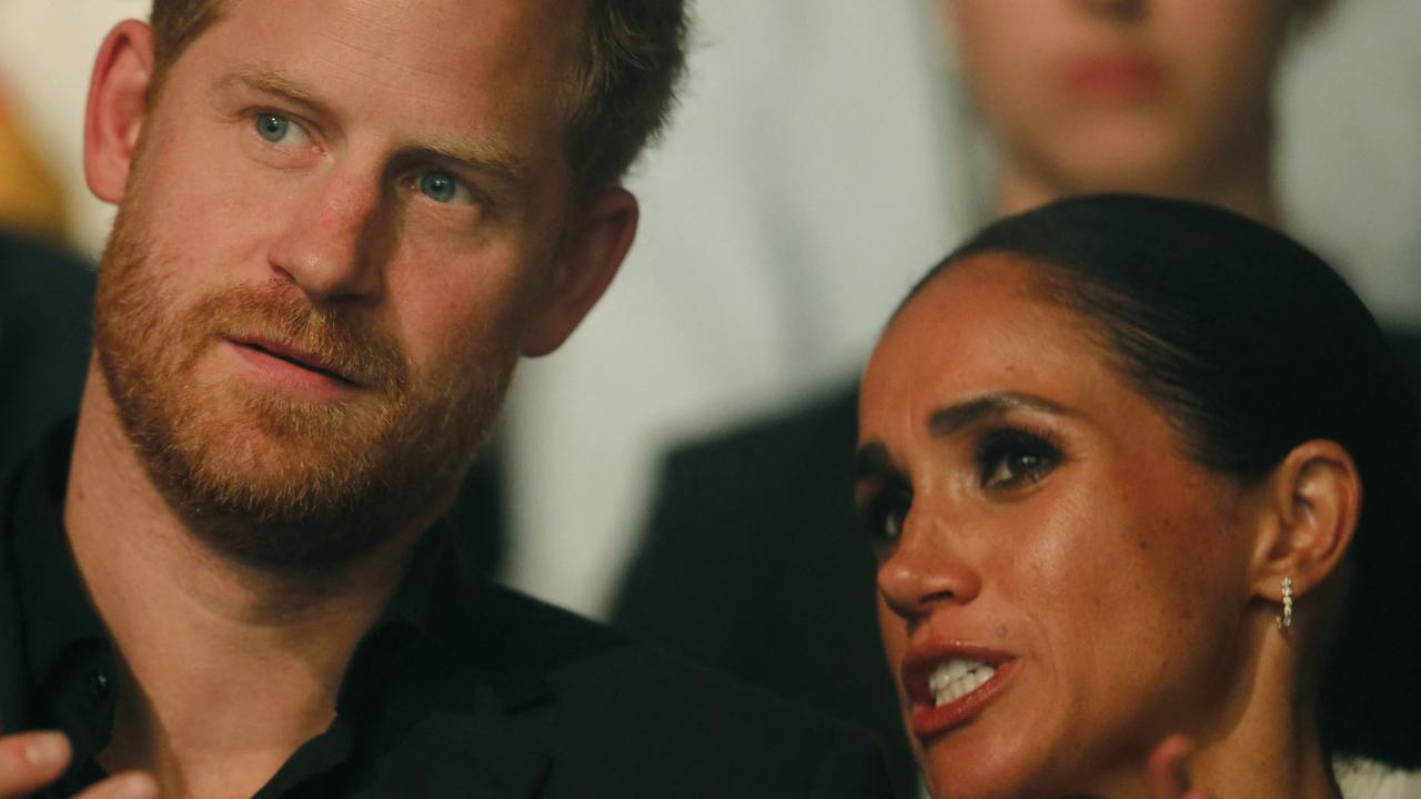 Fame-hungry Meghan Markle Using Prince Harry For Money, Title, Says ...