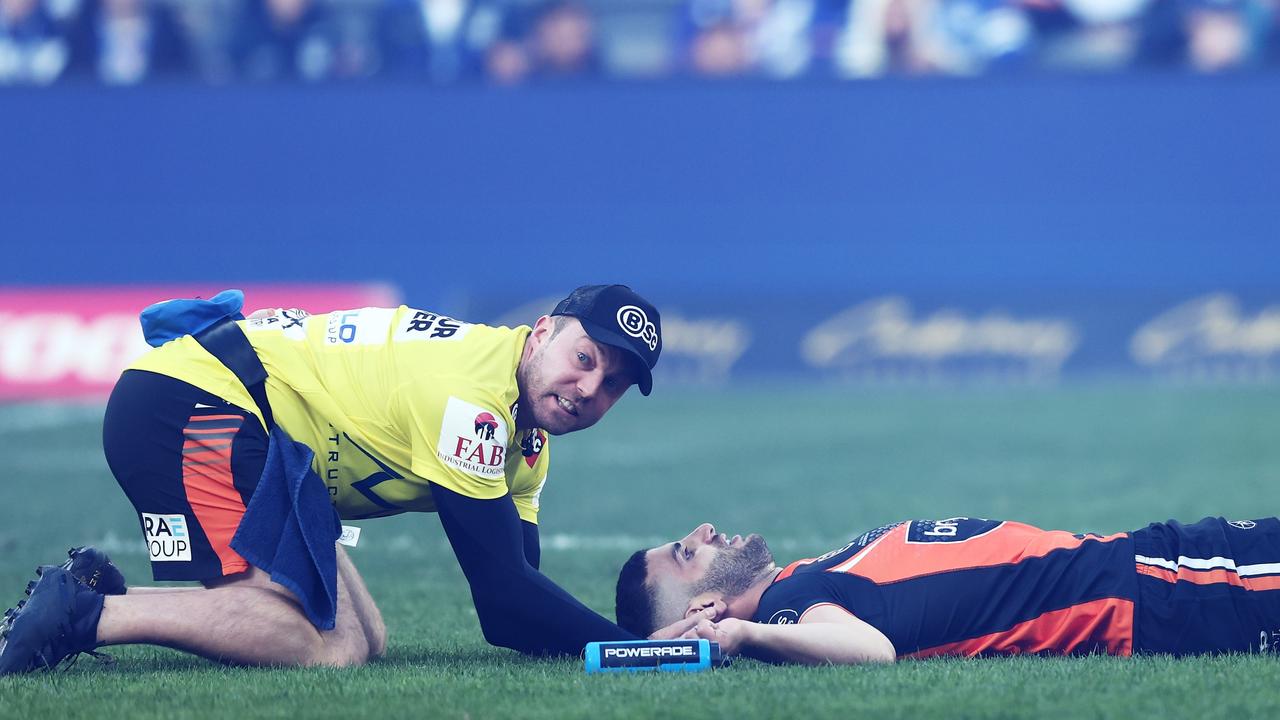 Alex Twal was knocked out cold. (Photo by Matt King/Getty Images)