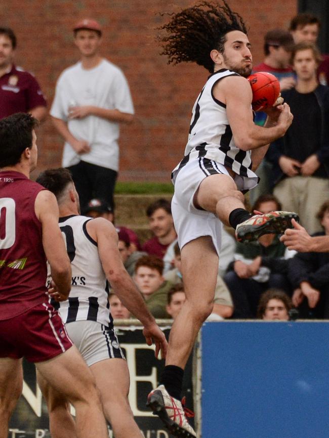 Dylan Auciello’s performance in defence was one of few shining lights for Payneham. Picture: Brenton Edwards