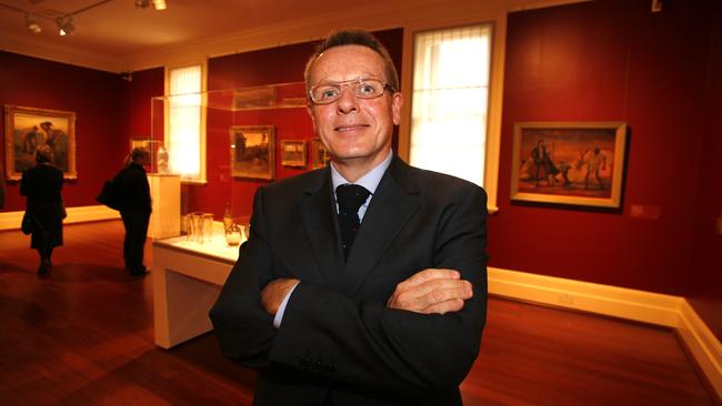 Former director of Art Gallery of Western Australia Gary Dufour: “It would offer the art gallery a greatly diminished future just at a time when the arts are the driving force of urban renewal worldwide,”.