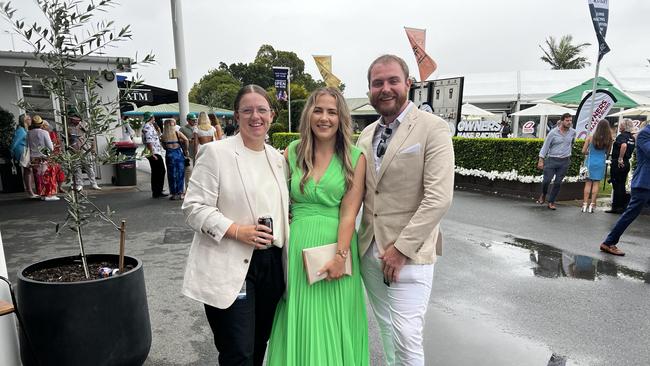 Lauren Simmington, Rachel Ward and Cameron Sleap at Magic Millions