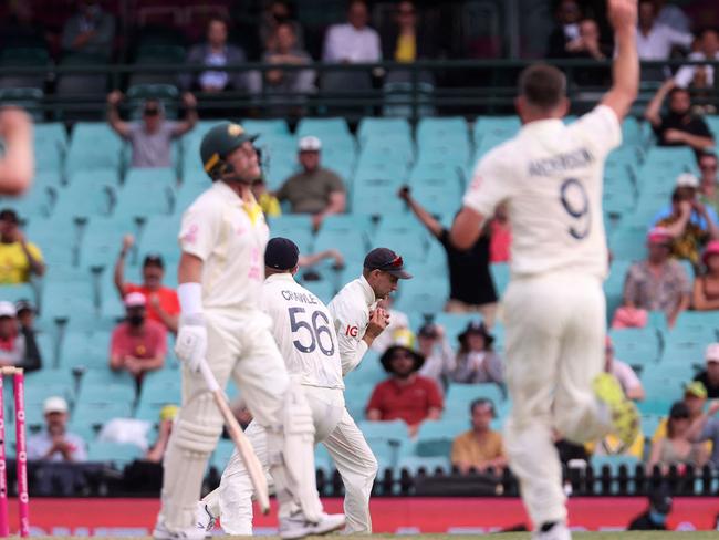 Jimmy Anderson grabs Harris’ wicket during the Aussie opener’s last Test.