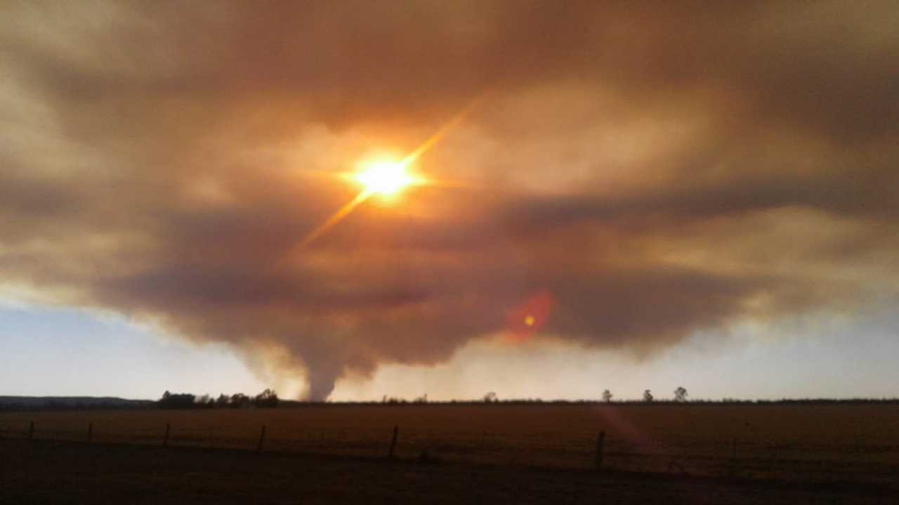 Danielle Gordon snapped this photo shortly before evacuating her home at Forest Ridge. The fire started at noon and was soon out of control, threatening multiple homes. Picture: Danielle Gordon