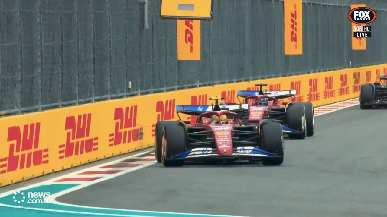 Hamilton loses patience with Ferrari team
