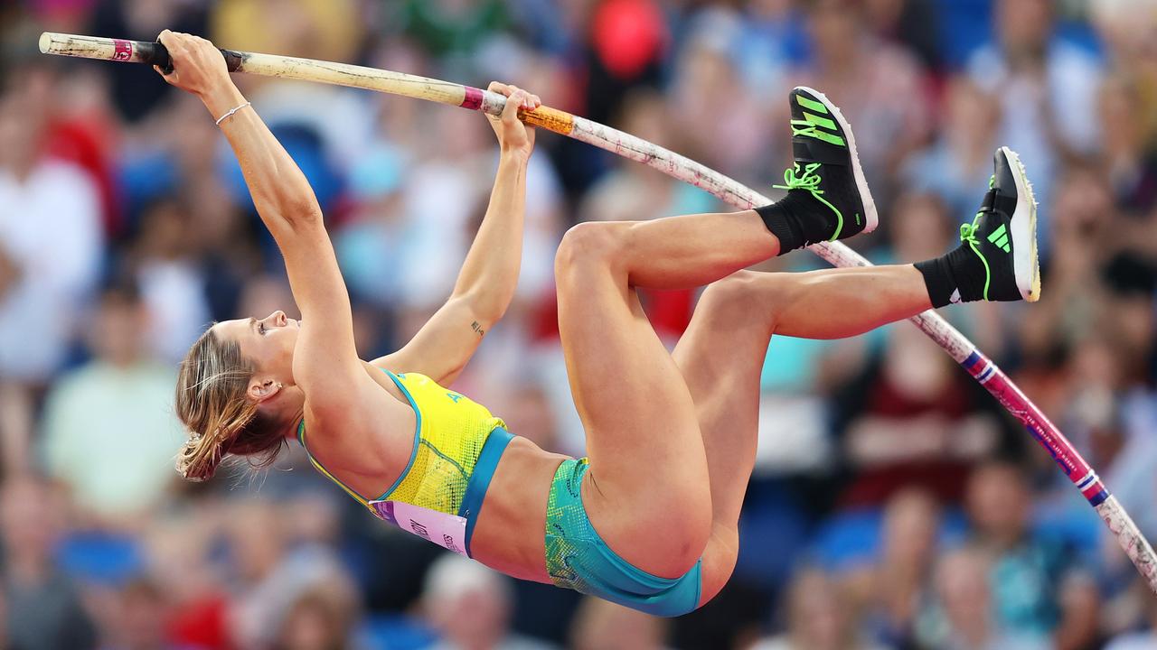 Pole vault problems: Small schools battle costs in track and