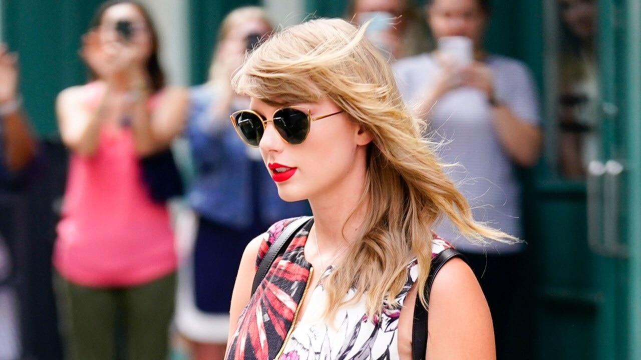 Four million Australians tried to buy 450,000 Taylor Swift tickets