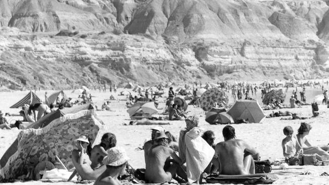 Crowded nude bathing area at Maslin Beach on 17 January, 1982.