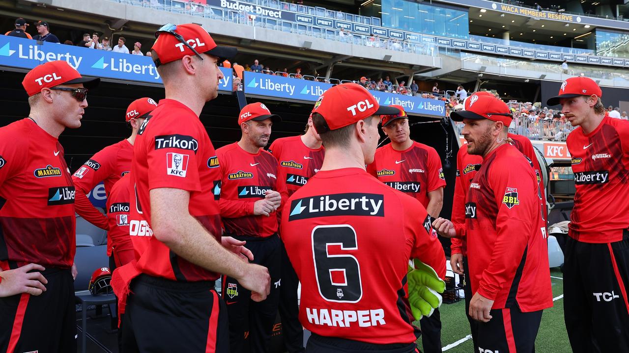Aaron Finch marshalls his troops. (Photo by Paul Kane/Getty Images)
