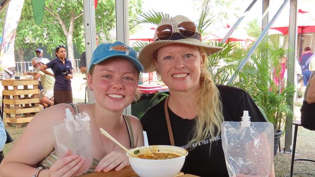 Tiarna Coogan and Bonnie McCabe at the 2023 Darwin International Laksa Festival finale. Picture: Annabel Bowles