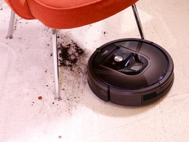 A review of the eagerly anticipated Dyson 360 Eye robot vac, pitted against the flagship Wi-Fi and camera-equipped Roomba 980. credit: Emily Prapuolenis/The Wall Street Journal